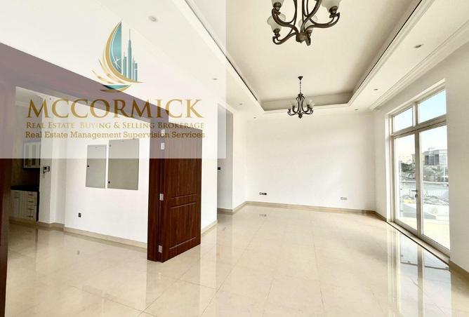 82387435 - Property Image 3