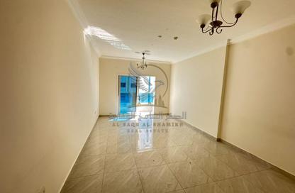 Apartment - 3 - 3 for rent in Burj Al Majaz Tower - Al Majaz 2 - Al Majaz - Sharjah Apartment - 3 - 3 for rent in Burj Al Majaz Tower - Al Majaz 2 - Al Majaz - Sharjah