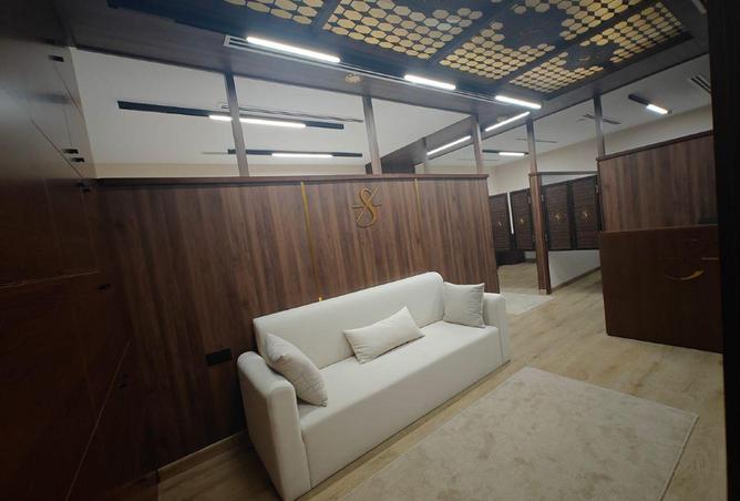 83220536 - Property Image 3