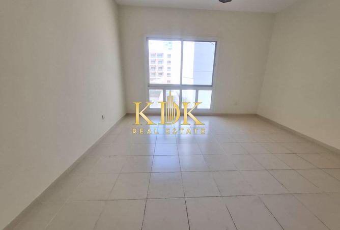 100418929 - Property Image 2