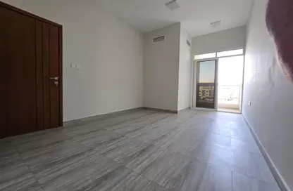 شقة - غرفة نوم - 2 حمامات للايجار في الجرف الصناعية 3 - الجرف الصناعية - عجمان