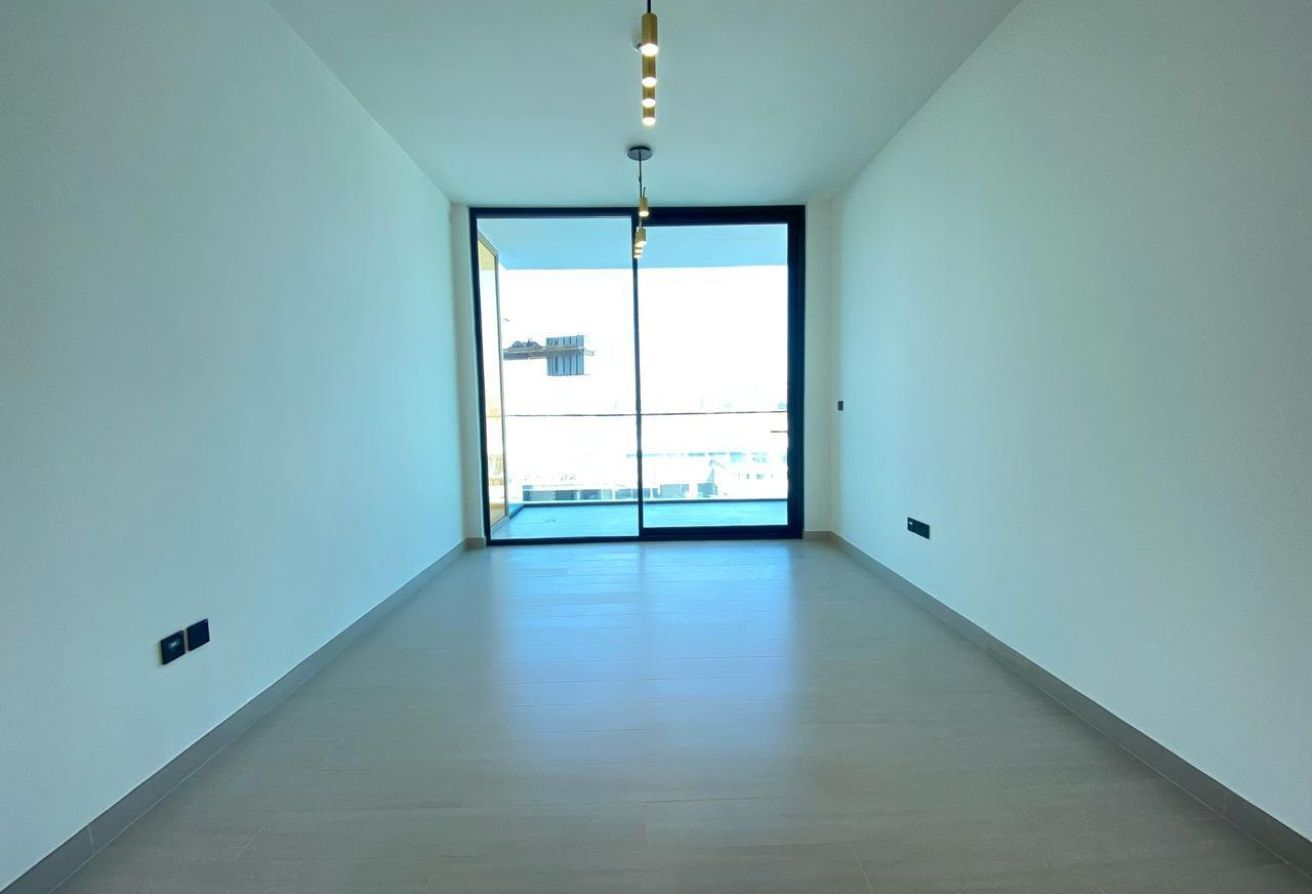 RENTED | MOTIVATED SELLER | SPACIOUS | FLEXIBLE gallery image