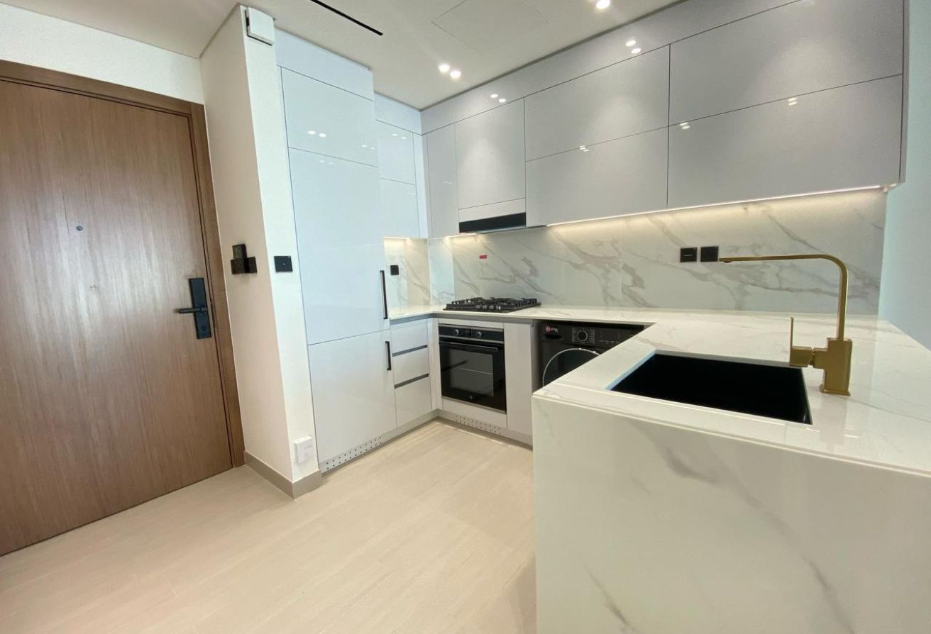 RENTED | MOTIVATED SELLER | SPACIOUS | FLEXIBLE gallery image