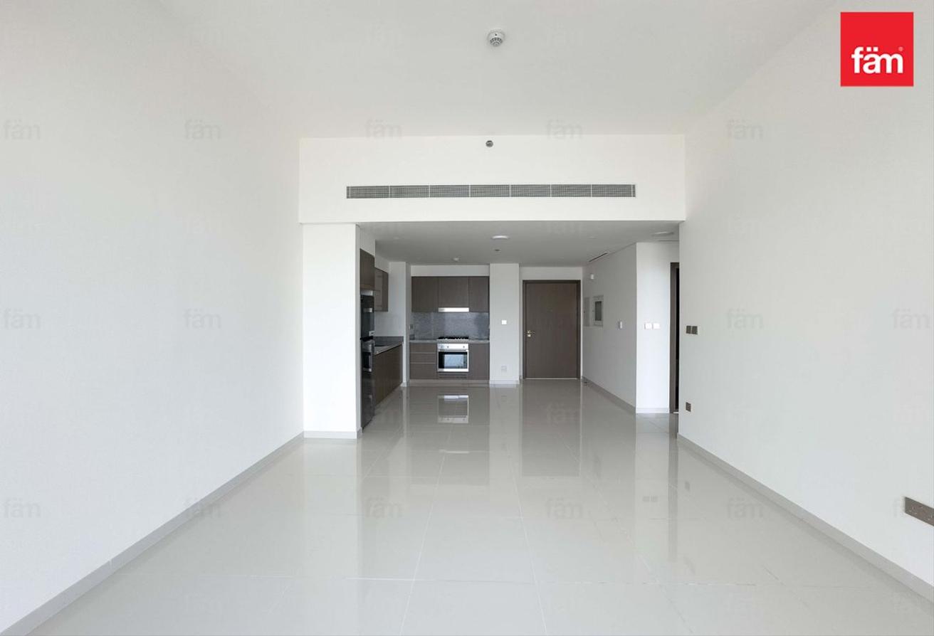 Brand New | Vacant | Unfurnished photo 4