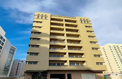 Apartment - 1 Bedroom - 2 Bathrooms for rent in Al Barsha 1 - Al Barsha - Dubai