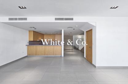 Townhouse - 3 - 4 for rent in West Village - Al Furjan - Dubai