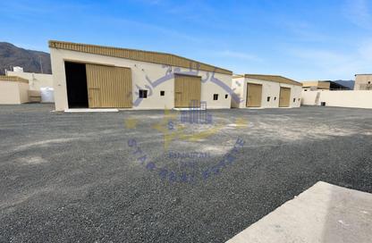 Warehouse - Studio - 1 Bathroom for rent in Al Hayl - Fujairah