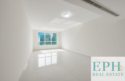 Apartment - 2 Bedrooms - 2 Bathrooms for rent in Coral Tower - Business Bay - Dubai