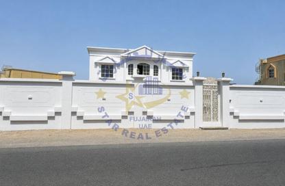 Villa - 7+ Bedrooms - 7+ Bathrooms for rent in Al Faseel - Fujairah