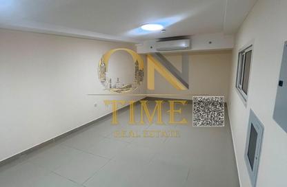 Apartment - Studio - 1 Bathroom for rent in Al Jurf Industrial 3 - Al Jurf Industrial - Ajman Apartment - Studio - 1 Bathroom for rent in Al Jurf Industrial 3 - Al Jurf Industrial - Ajman