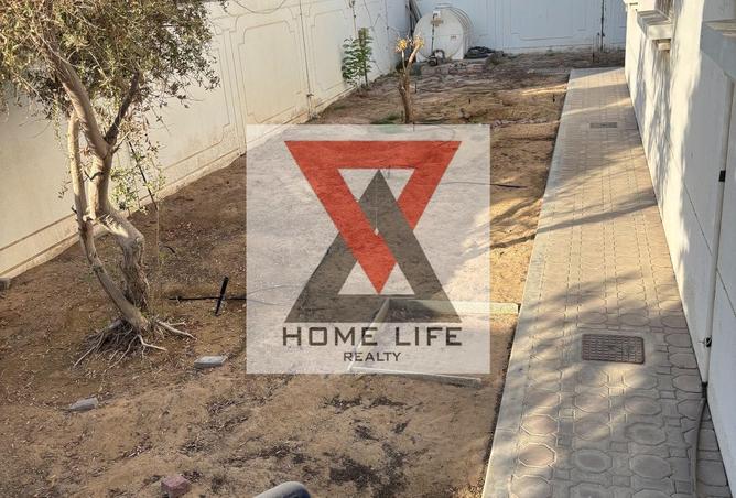 92251654 - Property Main Image