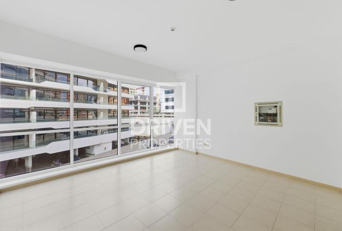 74237458 - Property Image 3