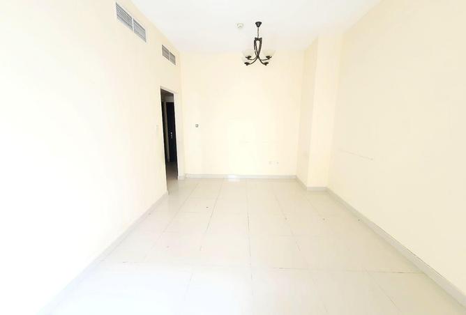 76164297 - Property Image 2