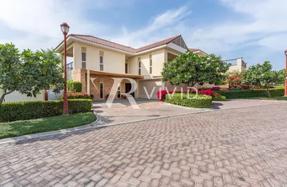 Villa - 5 Bedrooms - 6 Bathrooms for sale in Sienna Views - Jumeirah Golf Estates - Dubai