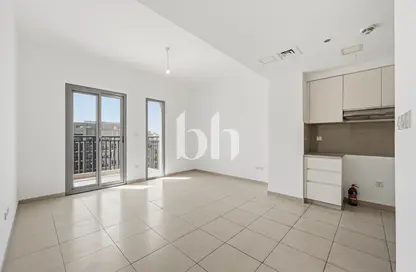 Apartment - 2 Bedrooms - 3 Bathrooms for sale in Hayat Boulevard 2B - Hayat Boulevard 2 - Hayat Boulevard - Town Square - Dubai