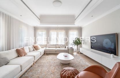 Villa - 4 - 5 for sale in Entertainment Foyer - Islamic Clusters - Jumeirah Islands - Dubai Villa - 4 - 5 for sale in Entertainment Foyer - Islamic Clusters - Jumeirah Islands - Dubai
