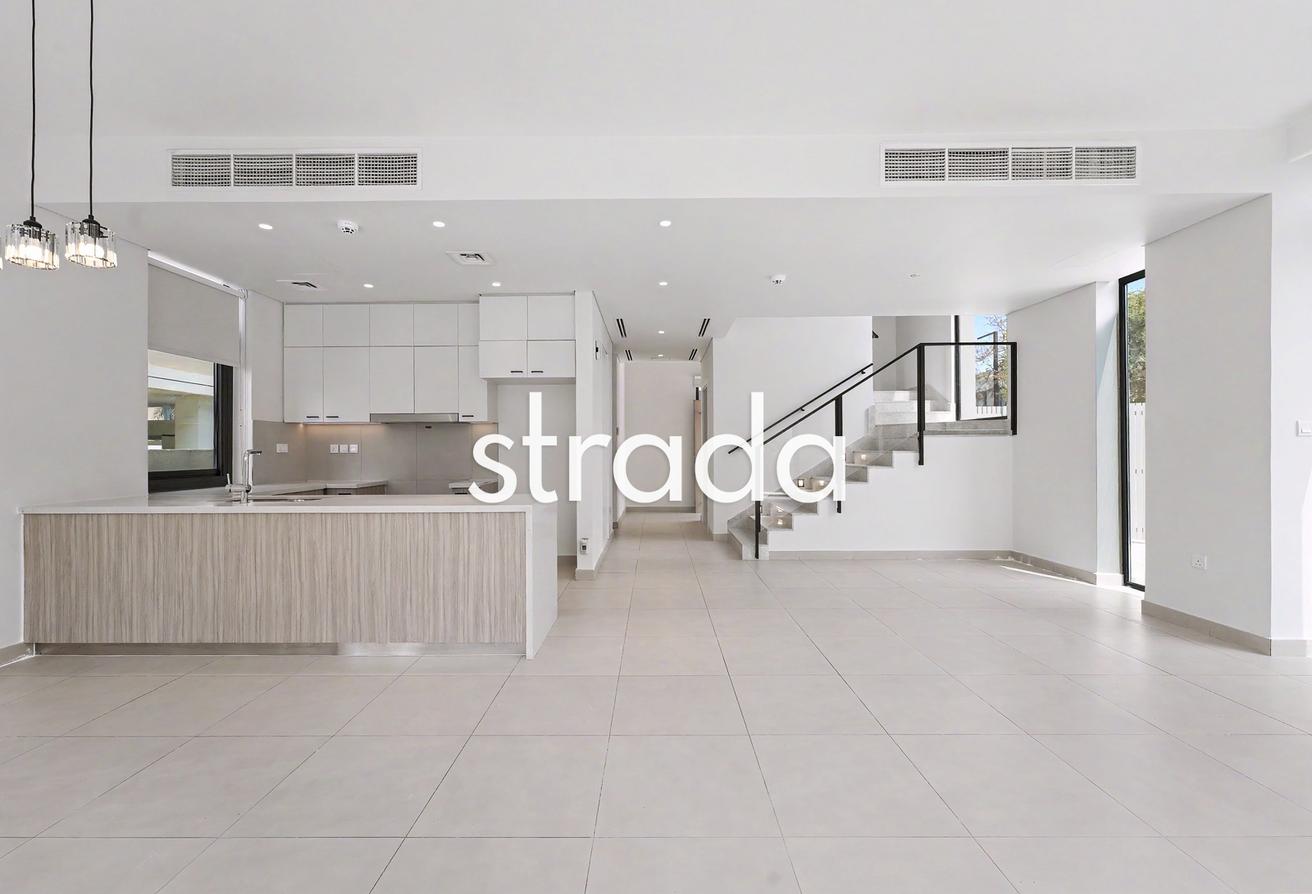 Spacious Plot | Unfurnished | Available photo 2