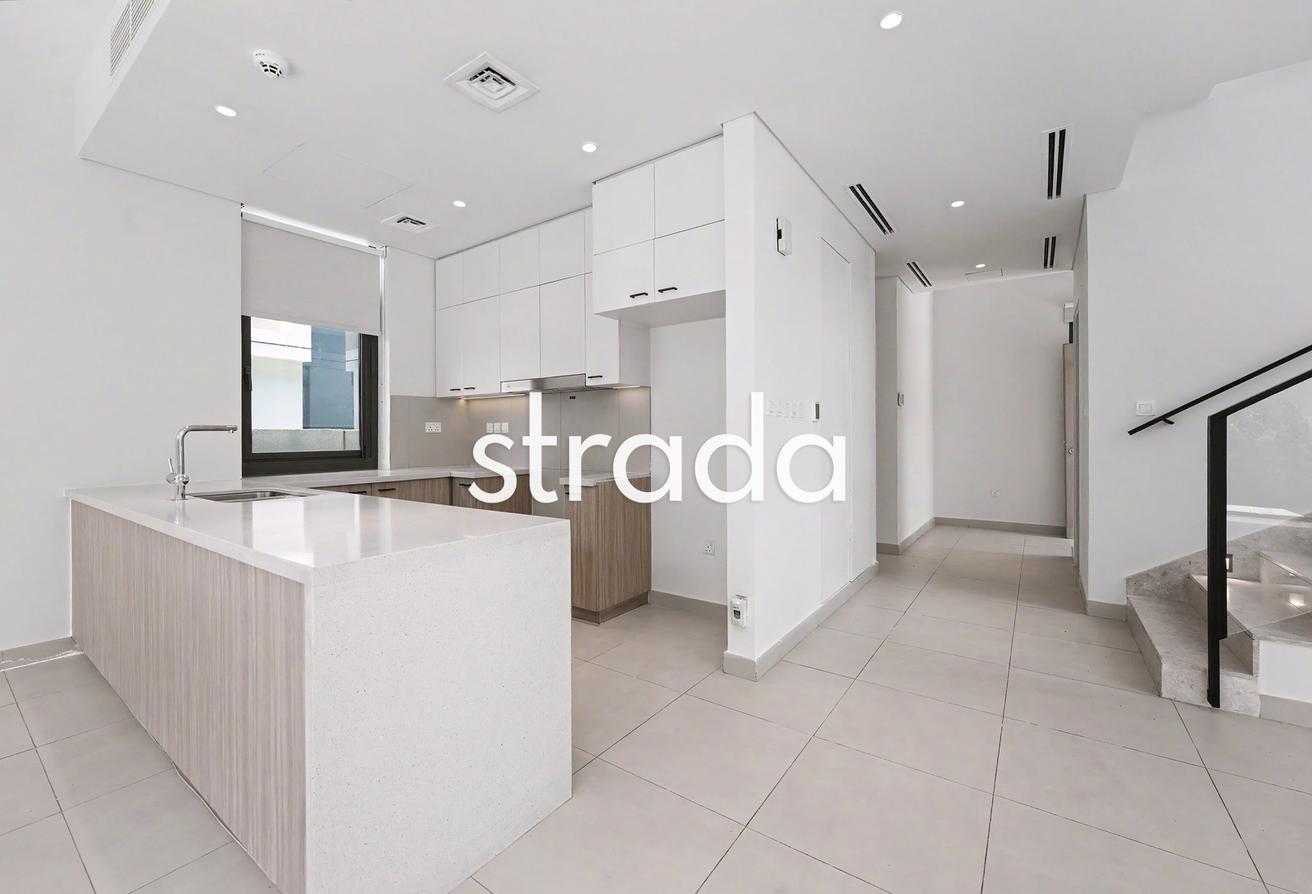Spacious Plot | Unfurnished | Available photo 3