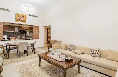 شقة - 2 غرف نوم - 4 حمامات للبيع في قمر 7 - مدينة بدر - المحيصنة - دبي