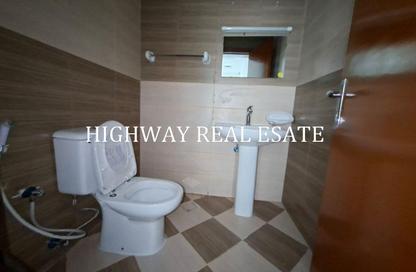 Shop - Studio - 1 Bathroom for rent in Al Nada Tower - Al Nahda - Sharjah