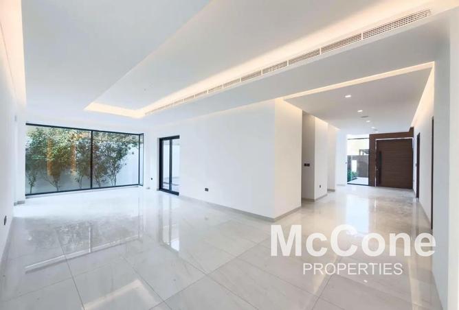 124733404 - Property Image 3