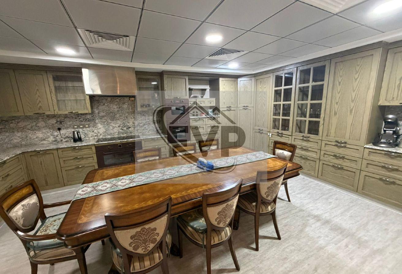 Luxury 5BHK+Maids |Private Pool | Fully Furnished photo 11