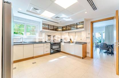 Villa - 5 Bedrooms - 6 Bathrooms for sale in Legacy Large - Legacy - Jumeirah Park - Dubai