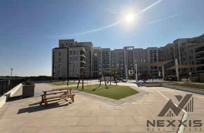 Apartment - Studio - 1 for rent in Hayat Boulevard 2B - Hayat Boulevard 2 - Hayat Boulevard - Town Square - Dubai