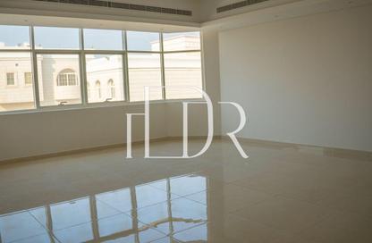 Villa - 7+ - 7+ for sale in Khalifa City A Villas - Khalifa City A - Khalifa City - Abu Dhabi