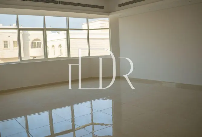 156088753 - Property Image 3