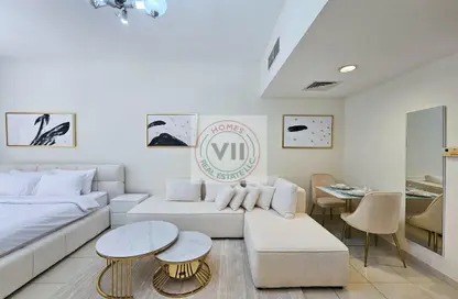 شقة - 1 حمام للايجار في الخزامى 2 - حدائق الإمارات 1 - قرية جميرا الدائرية - دبي