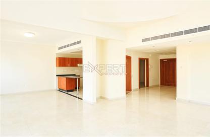 Apartment - 3 Bedrooms - 3 Bathrooms for rent in Emerald Residence - Dubai Marina - Dubai Apartment - 3 Bedrooms - 3 Bathrooms for rent in Emerald Residence - Dubai Marina - Dubai