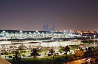 Apartment - 2 Bedrooms - 3 Bathrooms for rent in Airport Road Area - Al Garhoud - Dubai