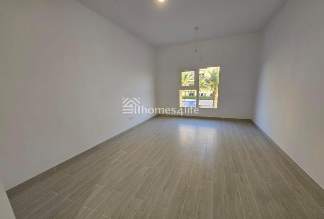 103705239 - Property Main Image