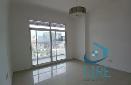 Apartment - 1 Bedroom - 2 Bathrooms for rent in Topaz Residence 3 - Topaz Residence - Dubai Silicon Oasis - Dubai