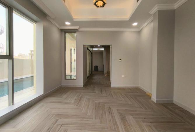 132002148 - Property Image 3
