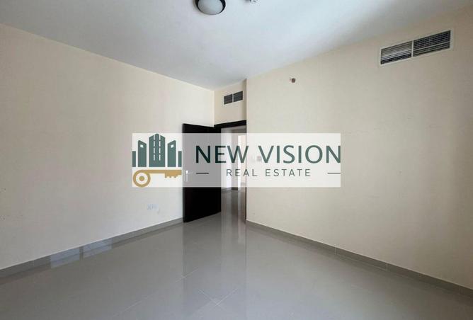 94032319 - Property Image 2