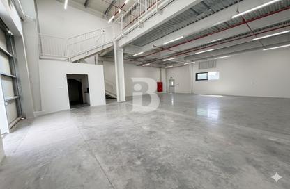 Warehouse - Studio for rent in Al Qusais 1 - Al Qusais Residential Area - Al Qusais - Dubai