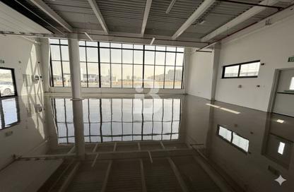 Warehouse - Studio for rent in Al Qusais 1 - Al Qusais Residential Area - Al Qusais - Dubai
