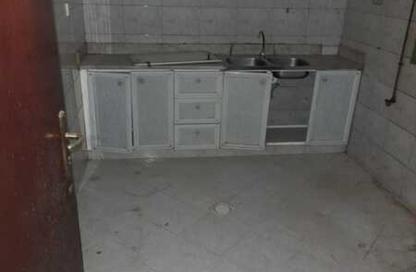 Apartment - 1 Bedroom - 1 Bathroom for rent in Qasimia 10 building - Al Mahatta - Al Qasimia - Sharjah