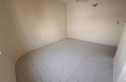 Apartment - 3 Bedrooms - 3 Bathrooms for rent in Al Mahatta - Al Qasimia - Sharjah