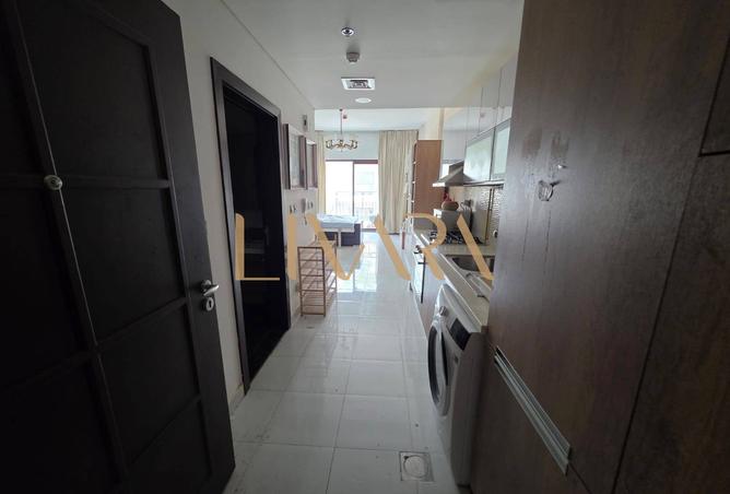 128828001 - Property Image 2