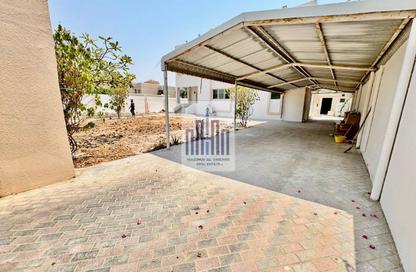 Villa - 3 Bedrooms - 5 Bathrooms for rent in Al Azra - Al Riqqa - Sharjah