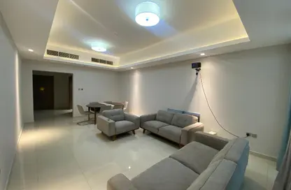 Apartment - 2 Bedrooms - 3 Bathrooms for rent in Gulfa Towers - Al Rashidiya 1 - Al Rashidiya - Ajman