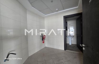 Retail - Studio - 1 for rent in Dubai Investment Park 1 (DIP 1) - Dubai Investment Park (DIP) - Dubai