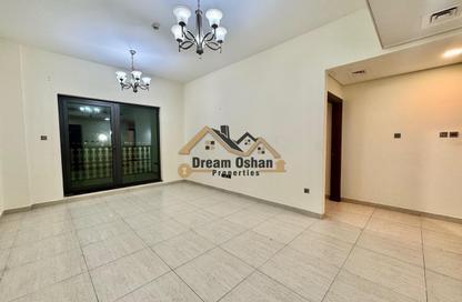 Apartment - 2 - 3 for rent in Yasmeen Building - Al Jaddaf - Dubai
