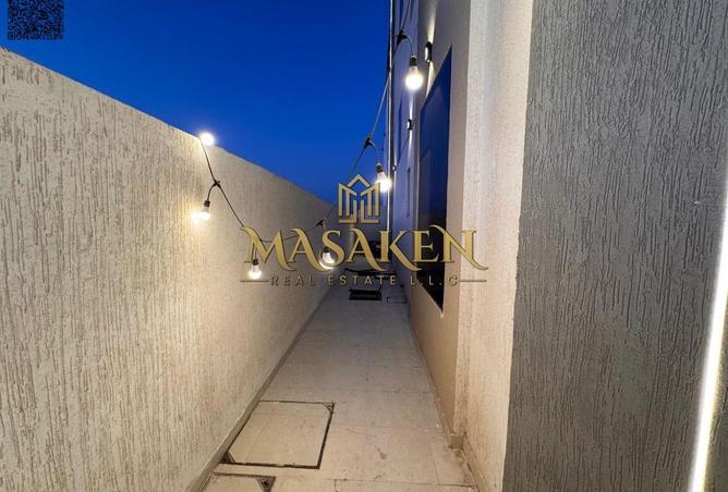 72720000 - Property Image 3