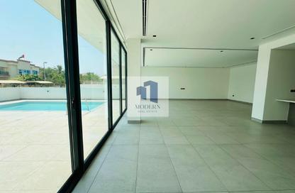 Villa - 4 Bedrooms - 5 Bathrooms for rent in Jumeirah 1 - Jumeirah - Dubai