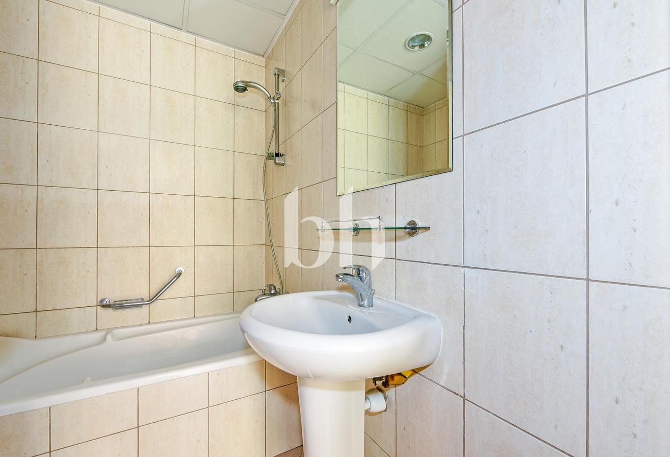 Spacious | Vacant Soon | Community View | 1st Flr photo 8