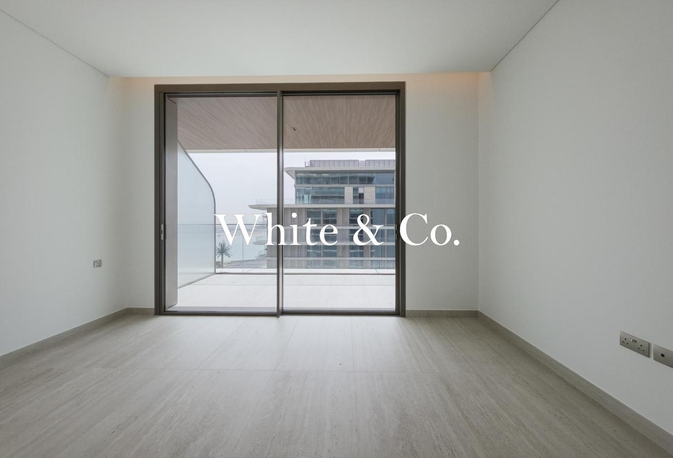 Full Palm Views | 2 Bed+Maid | Brand New photo 13